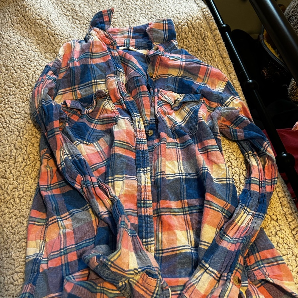 Women’s Wild Blue button down